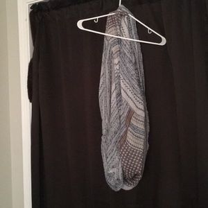 Infinity scarf